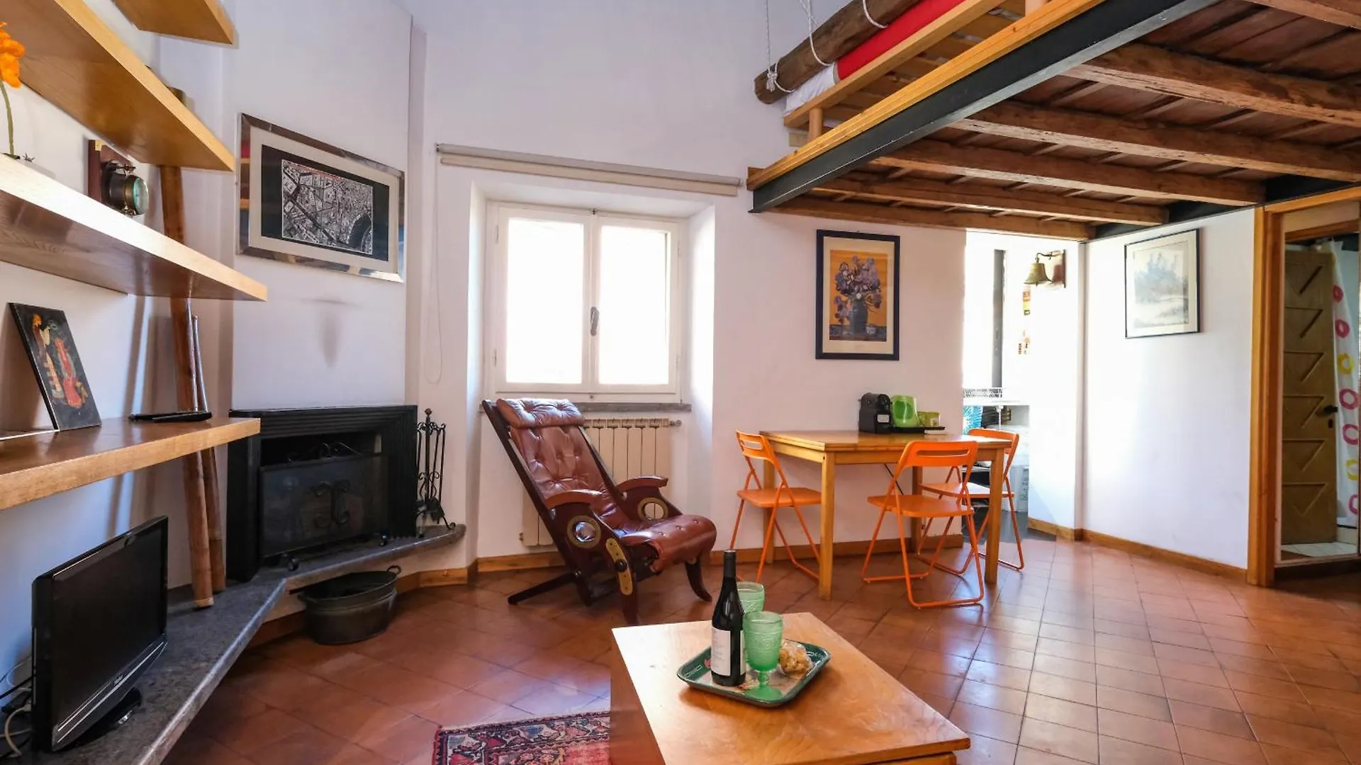 Trastevere Characteristic Roman Home דירה