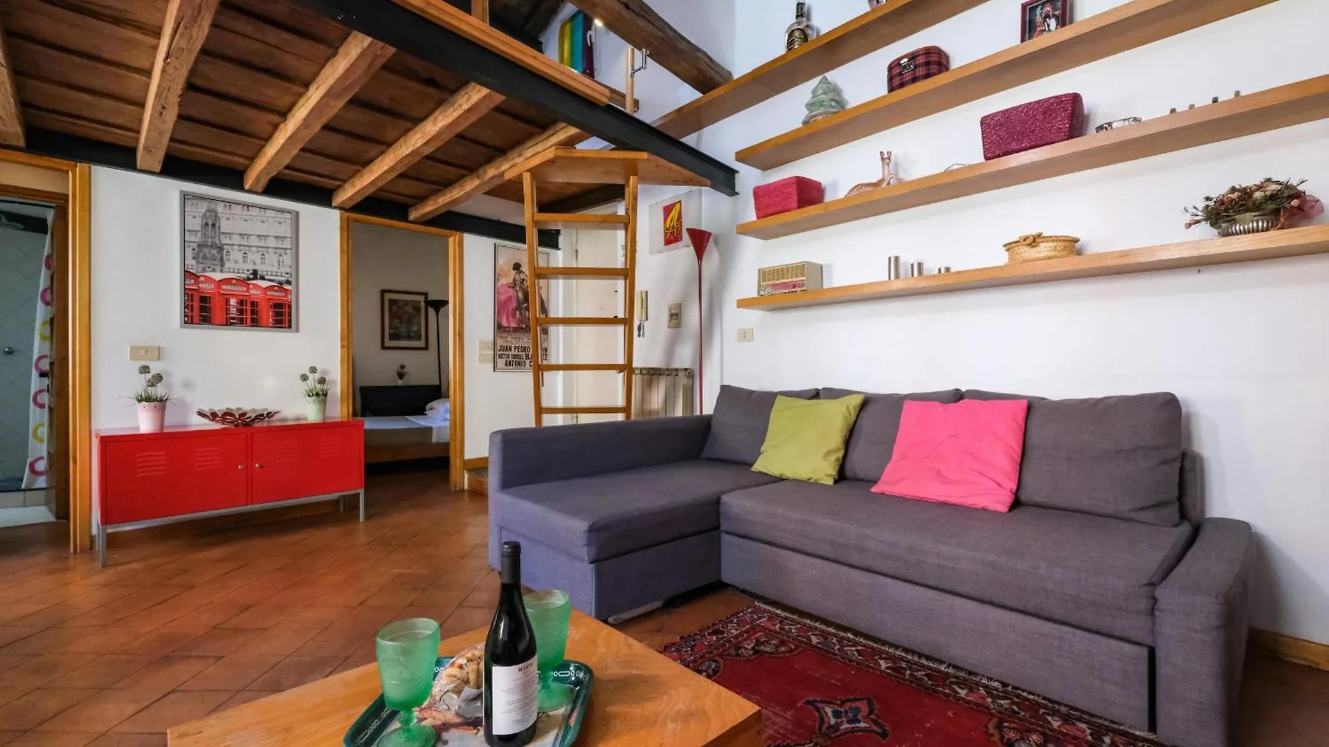 הקונטקטים של Trastevere Characteristic Roman Home