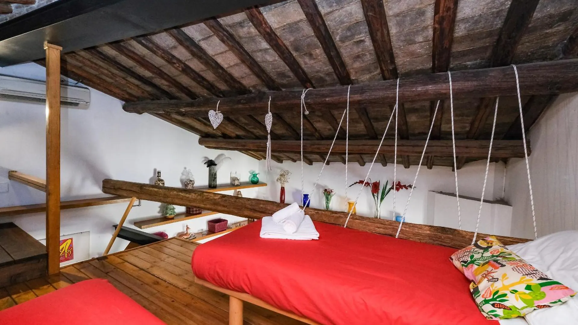 Trastevere Characteristic Roman Home רומא