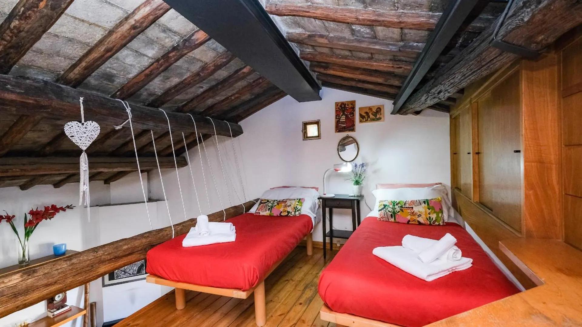 Trastevere Characteristic Roman Home דירה