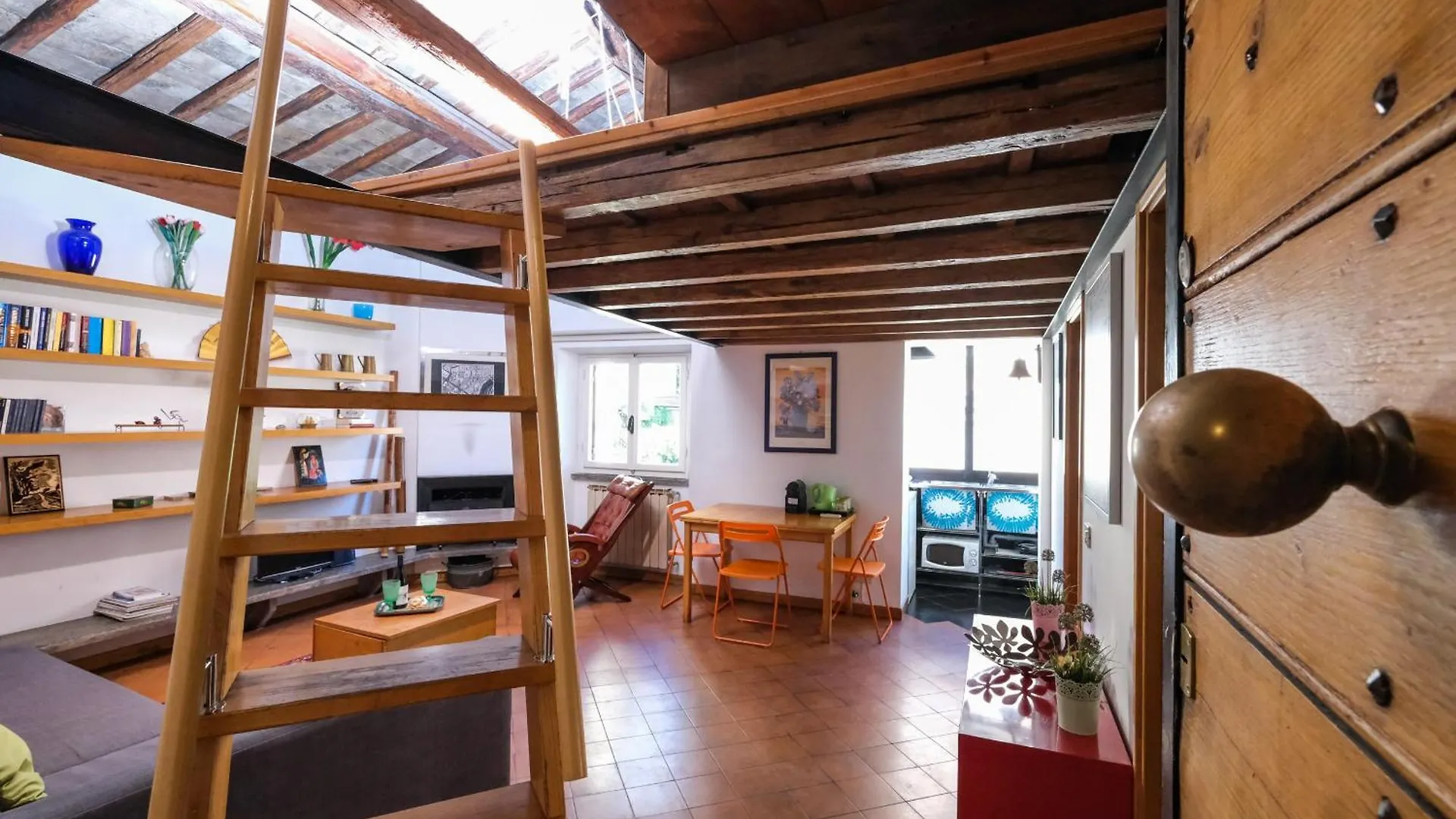Trastevere Characteristic Roman Home רומא